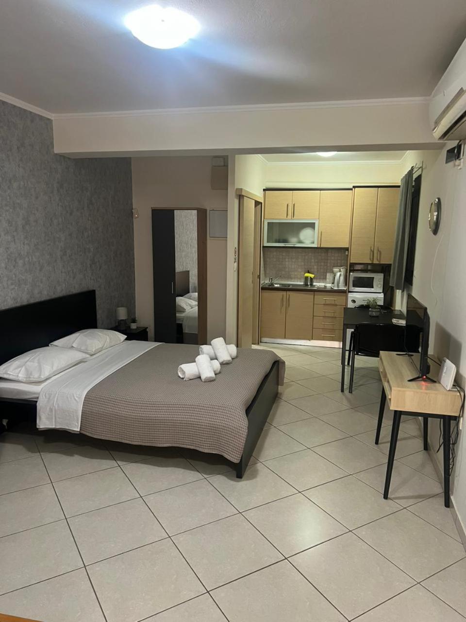 Avr Airport Deluxe Suites 4 Μαρκόπουλο Εξωτερικό φωτογραφία