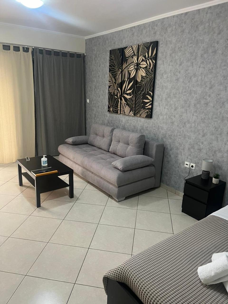 Avr Airport Deluxe Suites 4 Μαρκόπουλο Εξωτερικό φωτογραφία
